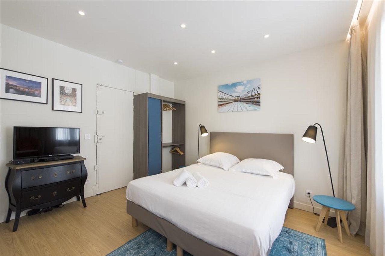 Veeve - Studio By The Jardin Du Luxembourg Париж Екстериор снимка